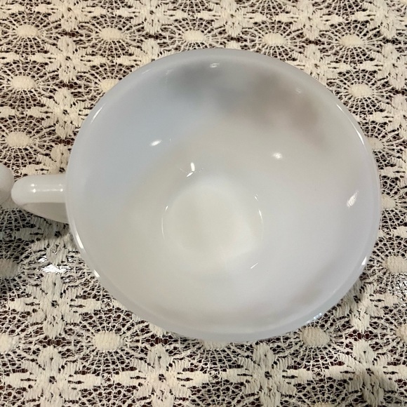 1960’s Federal Glass Milk Glass Cups - Picture 7 of 9